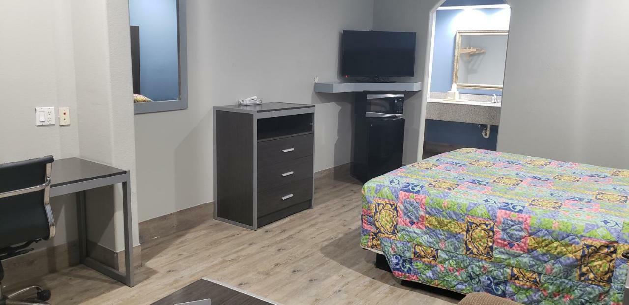 Camelot Inn & Suites Houston Zewnętrze zdjęcie